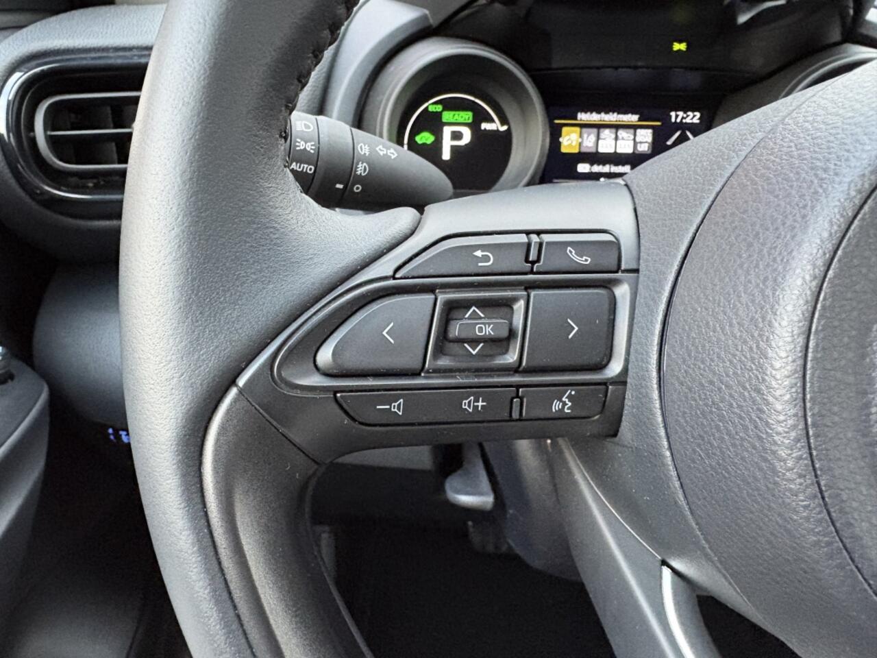 Toyota YARIS 1.5 Hybrid Dynamic | All season | Apple CarPlay/Android auto |