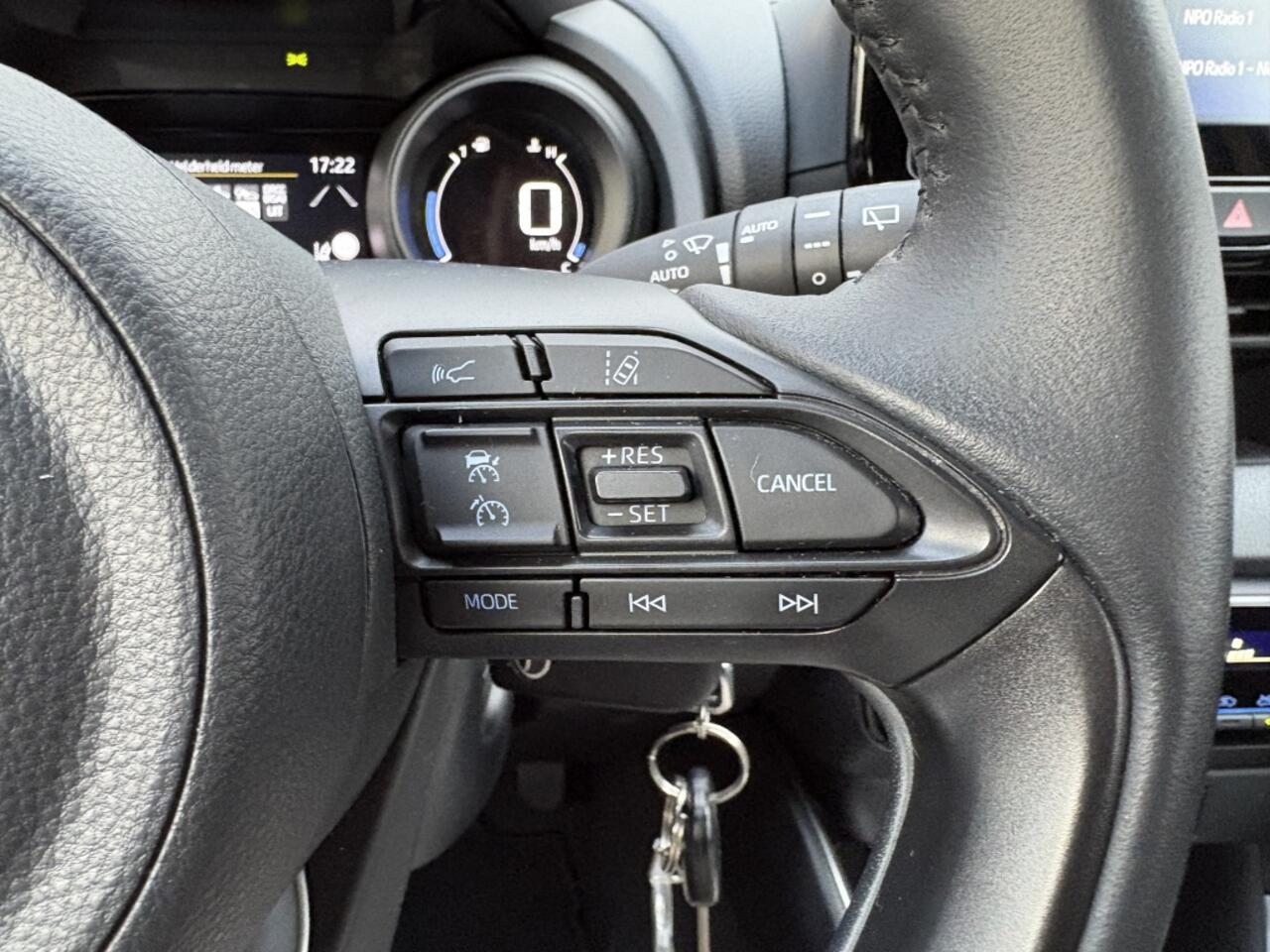 Toyota YARIS 1.5 Hybrid Dynamic | All season | Apple CarPlay/Android auto |