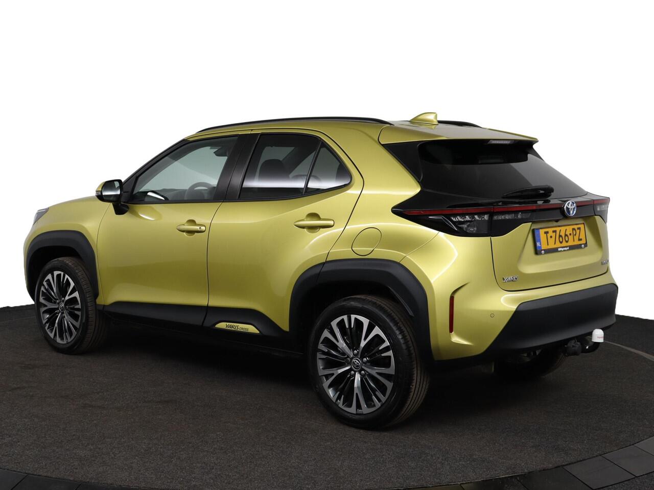 Toyota YARIS Cross 1.5 Hybrid Executive | Stoelverwarming | Keyless | Climate control| Trekhaak |