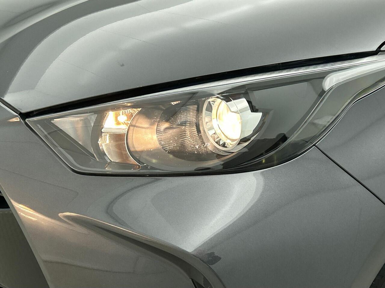 Toyota YARIS 1.5 Hybrid Active Auto. Navigatie Apple Carplay/Android Auto Camera Adaptive Cruise Control Climate Control