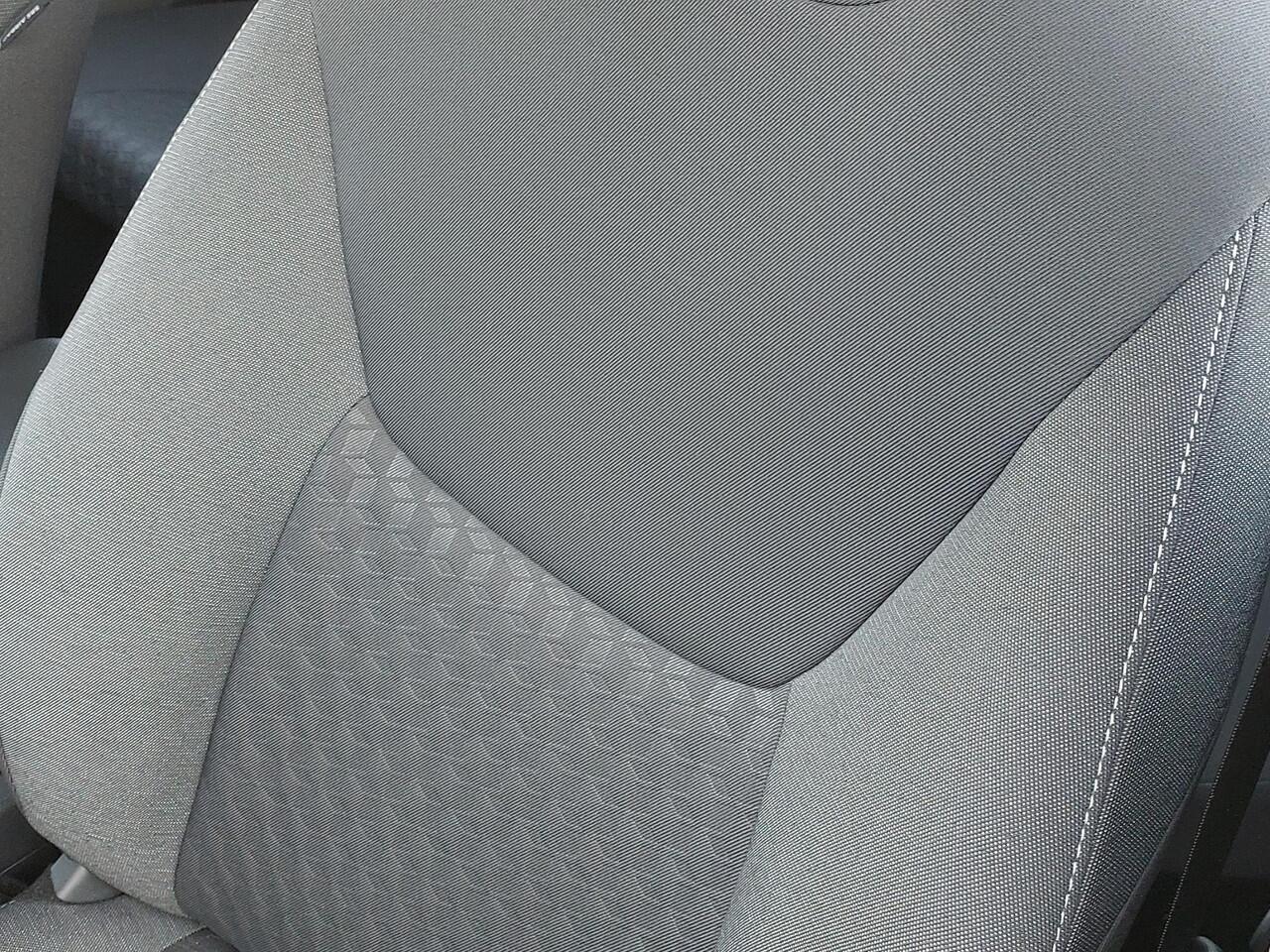 Toyota YARIS 1.5 Hybrid Active CRUISE | NAVI | NL-auto | rijklaarprijs !!