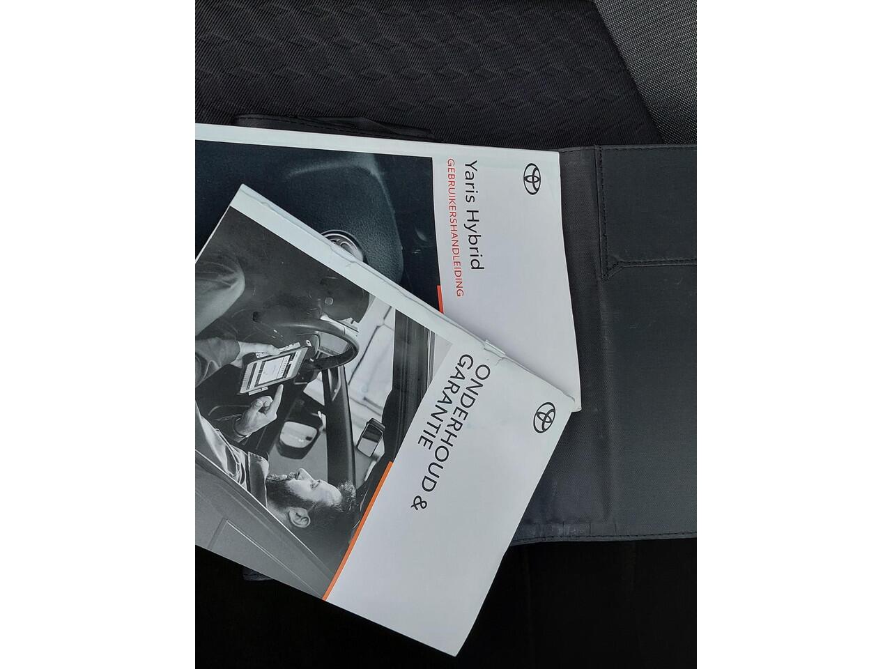 Toyota YARIS 1.5 Hybrid Active CRUISE | NAVI | NL auto | rijklaarprijs!!