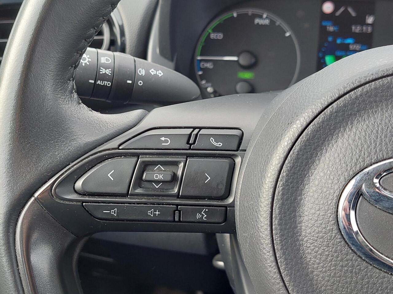 Toyota YARIS 1.5 Hybrid Active CRUISE | NAVI | NL auto | rijklaarprijs!!