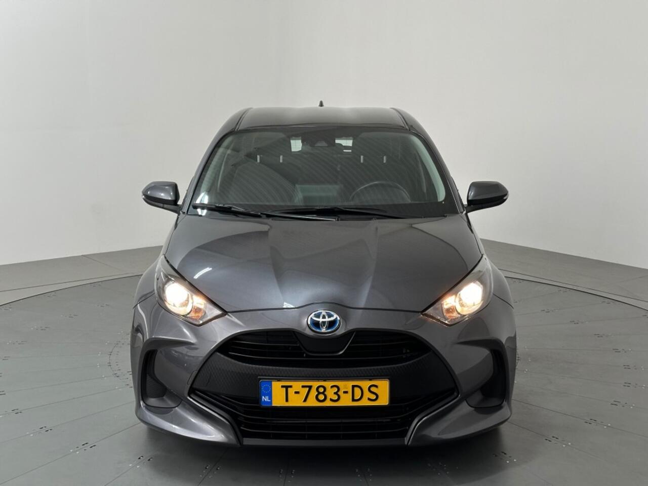 Toyota YARIS 1.5 HYBRID ACTIVE CAMERA NAVI