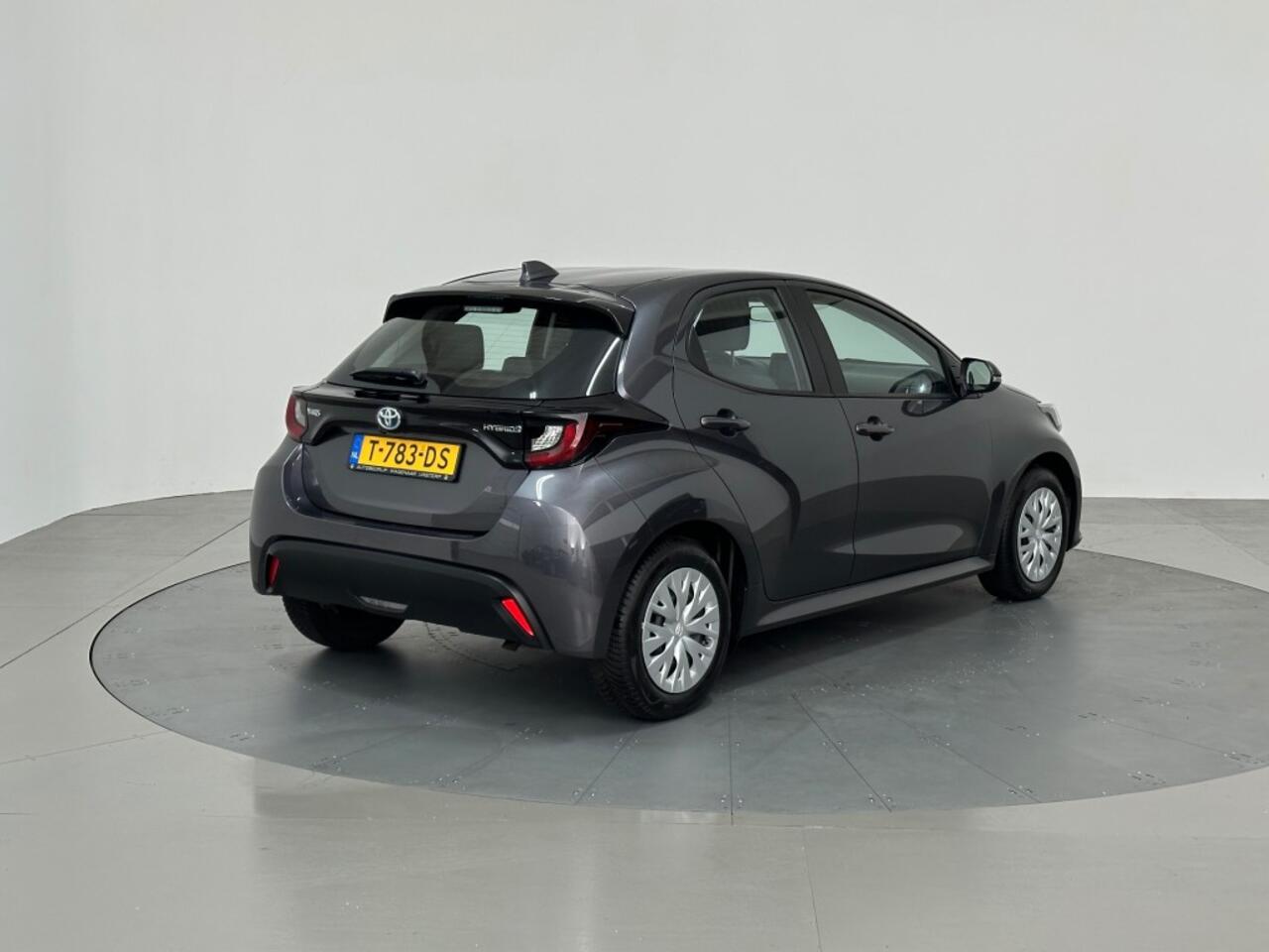 Toyota YARIS 1.5 HYBRID ACTIVE CAMERA NAVI