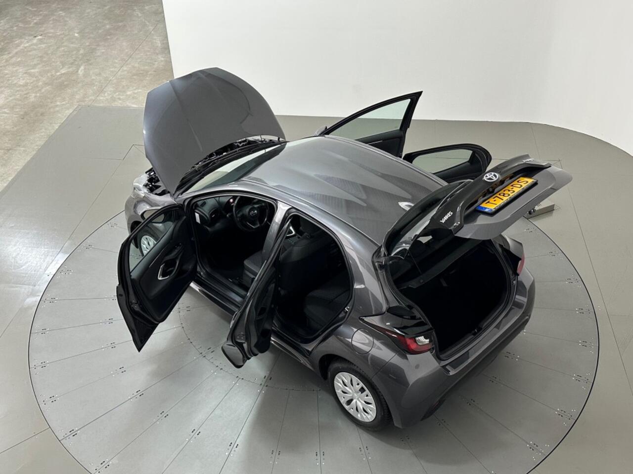 Toyota YARIS 1.5 HYBRID ACTIVE CAMERA NAVI