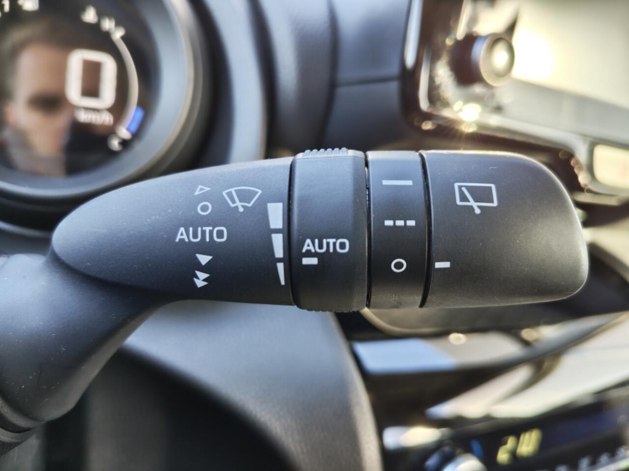 Toyota YARIS 1.5 Hybrid Active | All Weather | Adaptieve Cruise | El. Spiegel