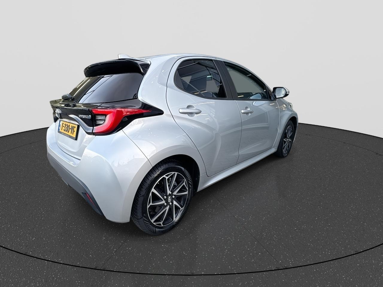 Toyota YARIS 1.5 Hybrid Dynamic | Rijklaar | 4 seizoen | AppleCarplay