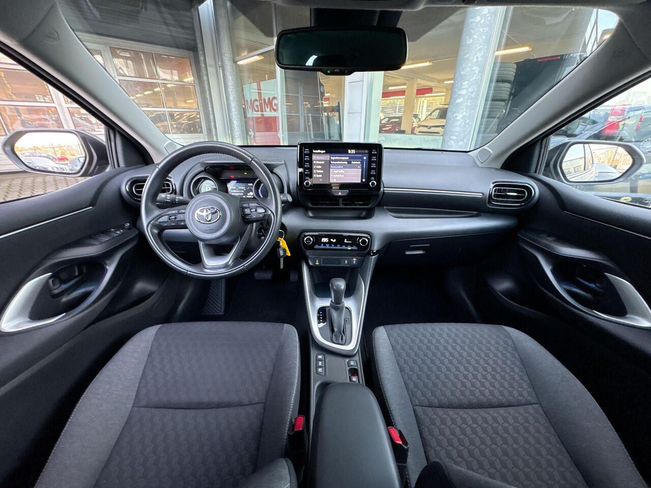 Toyota YARIS 1.5 Hybrid Dynamic | Rijklaar | 4 seizoen | AppleCarplay