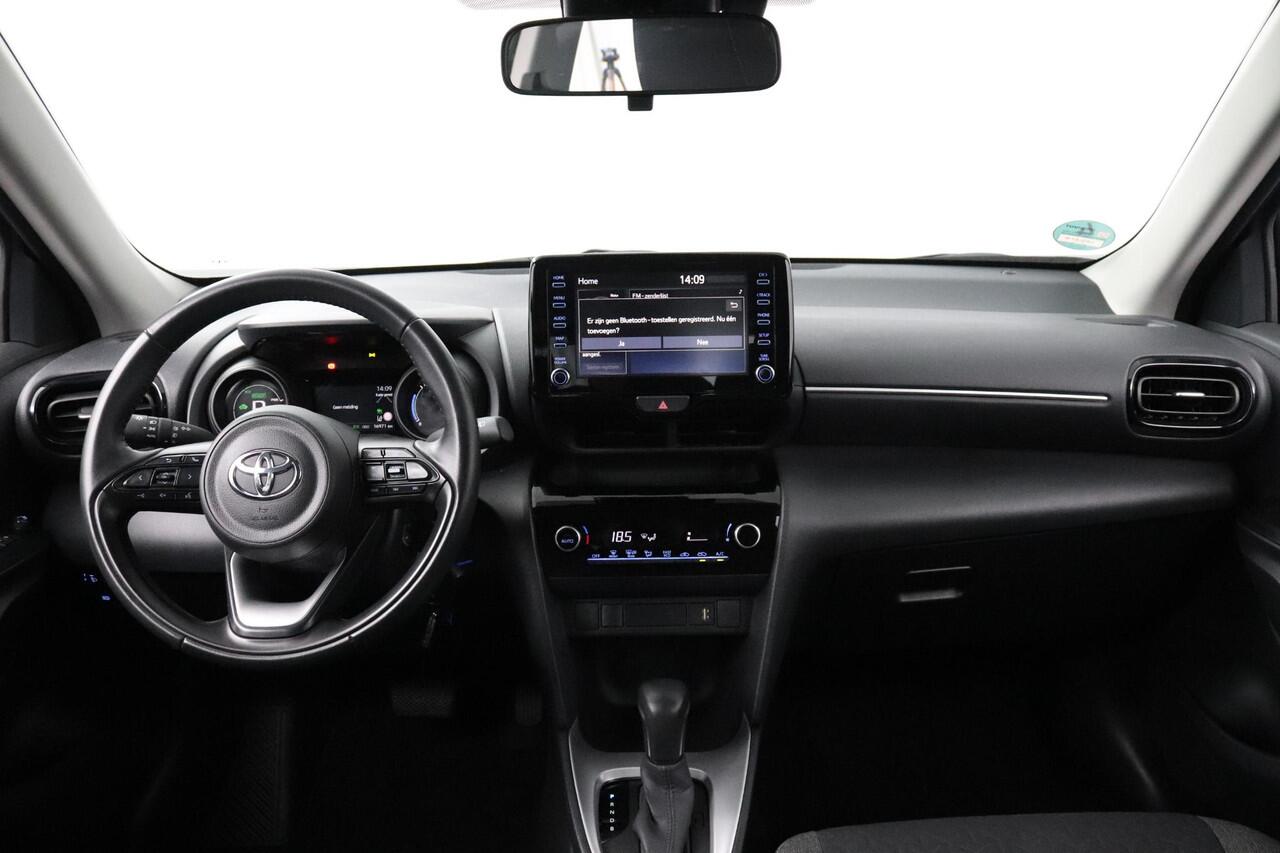Toyota YARIS Cross 1.5 Hybrid Active | Camera | All-season banden | Carplay/Android Auto |