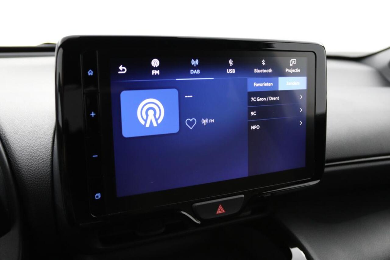 Toyota YARIS Cross 1.5 Hybrid Explore | Stoelverwarming | Navigatie | Parkeersensoren | Keyless |