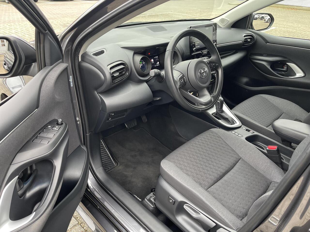 Toyota YARIS 1.5 Hybrid Dynamic