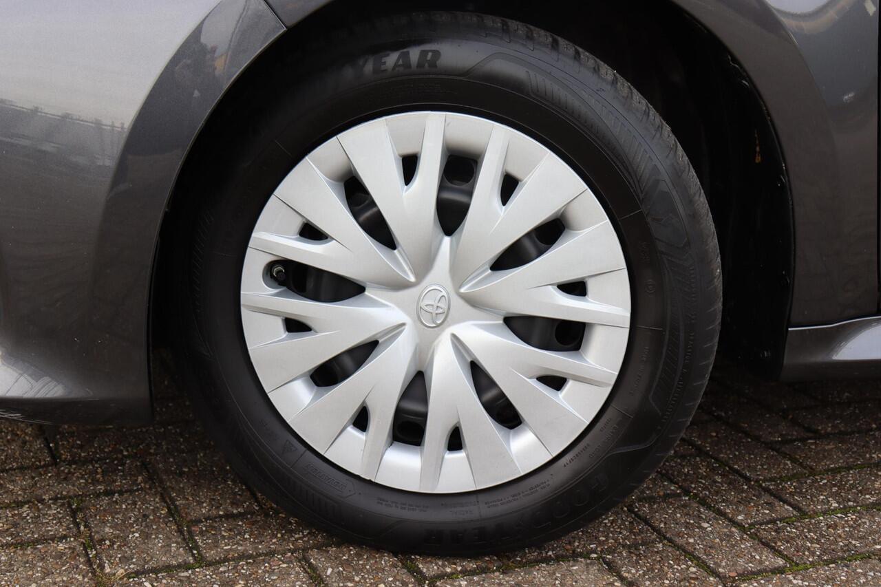 Toyota YARIS 1.5 VVT-i Active, Parkeercamera, Cruise Control