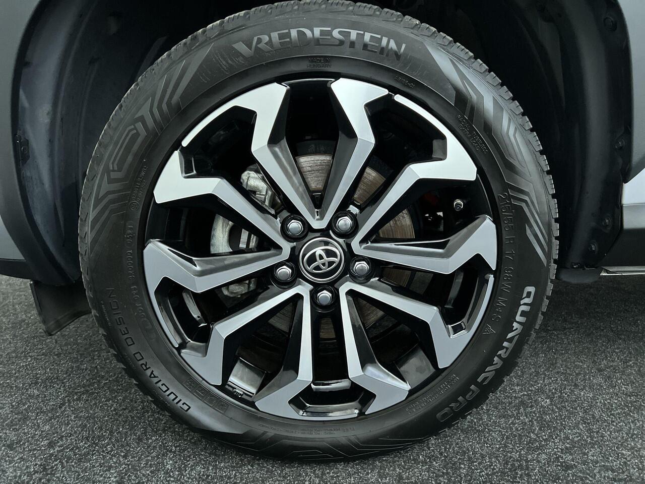 Toyota YARIS Cross 1.5 Hybrid Dynamic | Trekhaak | Navigatie | All seasonbanden |