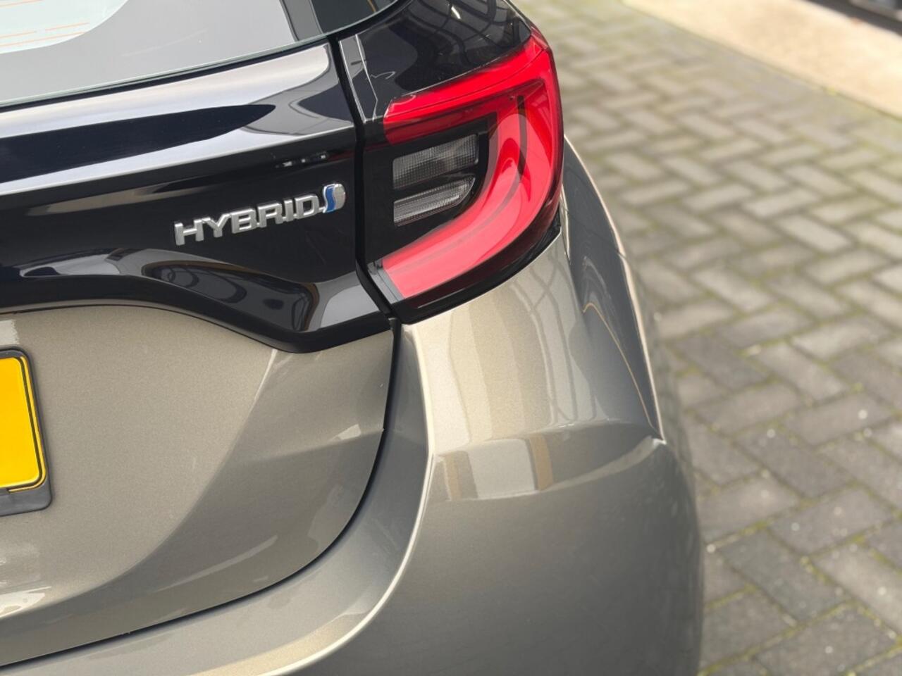 Toyota YARIS 1.5 Hybrid Dynamic Camera 1e Eigenaar Dealer Onderhouden