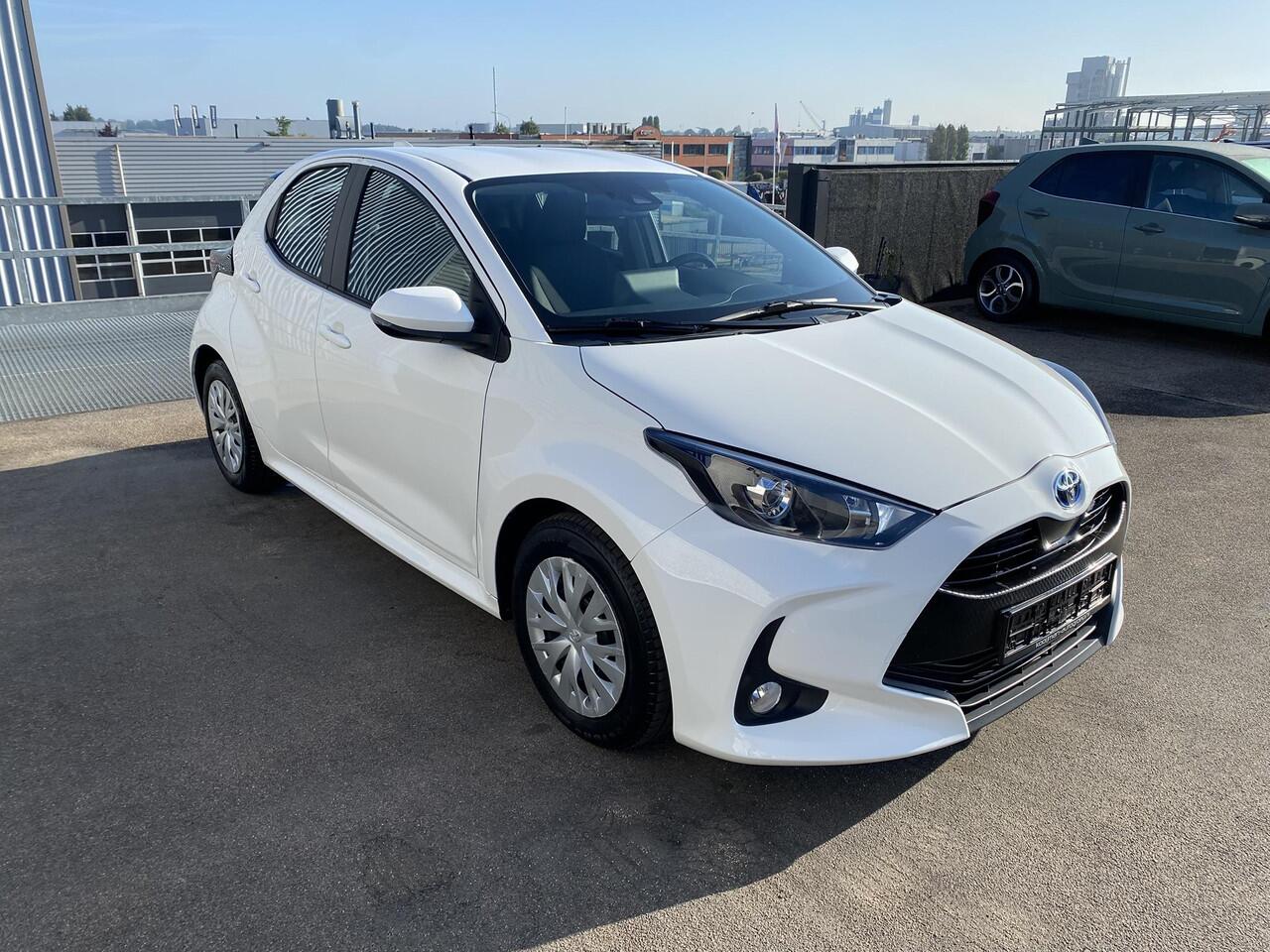 Toyota YARIS 1.5 Hybrid 115 Active Apple Carplay/ Android auto Navigatie, Achteruitrijcamera, Adaptieve cruise control, BTW-auto