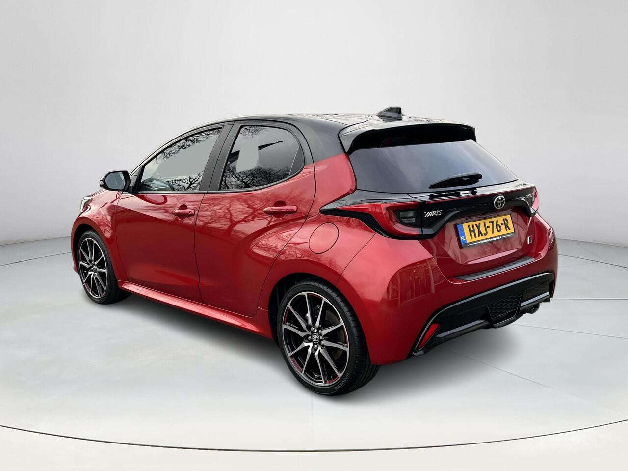 Toyota YARIS 1.5 Hybrid GR Sport | JBL Audio | Navigatie | Dode hoek waarschuwing | Stoelverwarming |