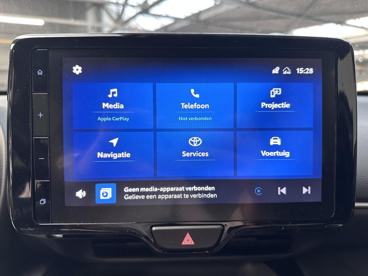 Toyota YARIS Cross 1.5 Hybrid , AWD , Stoelverwarming, 17'' LM Velgen