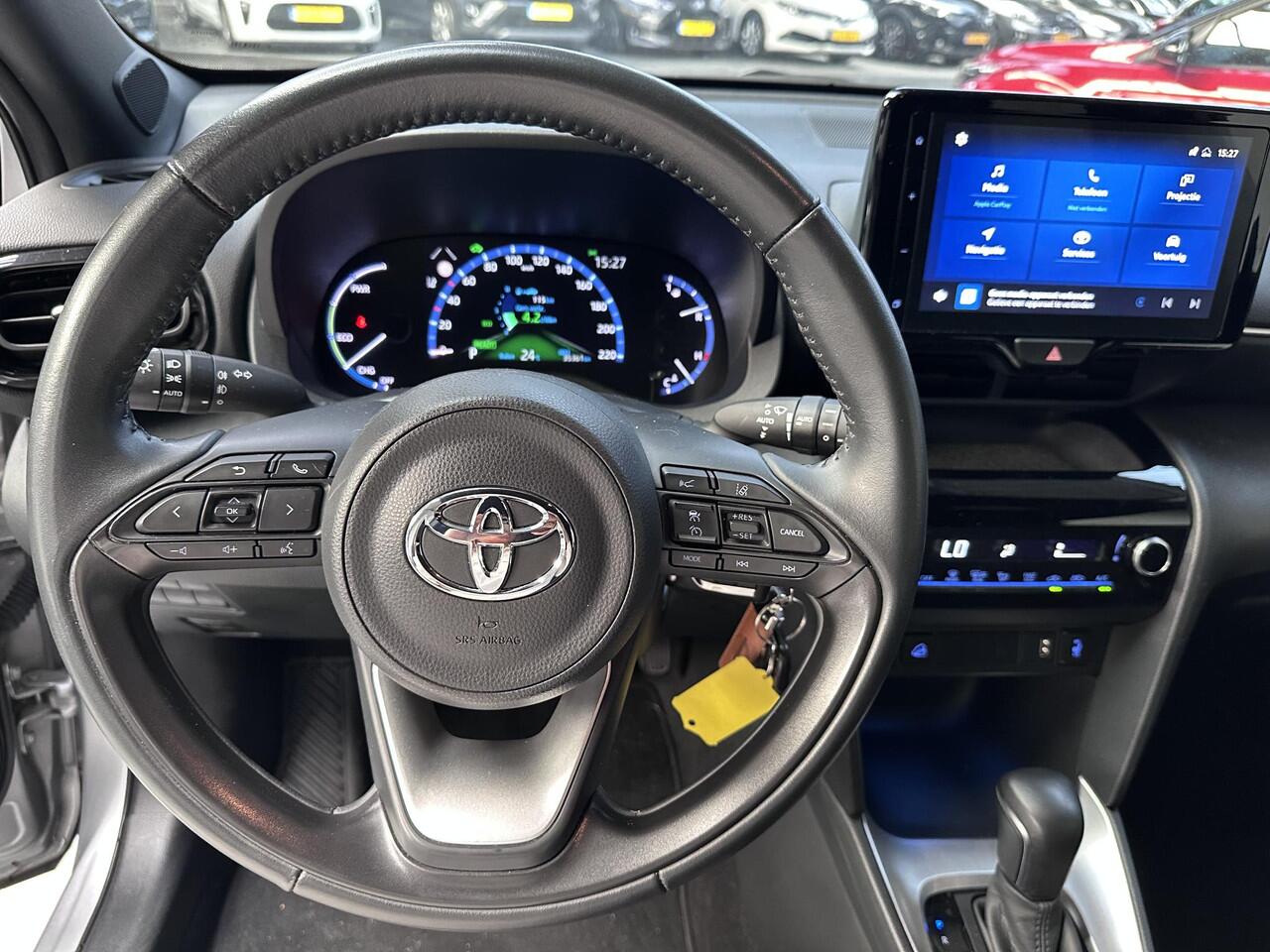 Toyota YARIS Cross 1.5 Hybrid , AWD , Stoelverwarming, 17'' LM Velgen