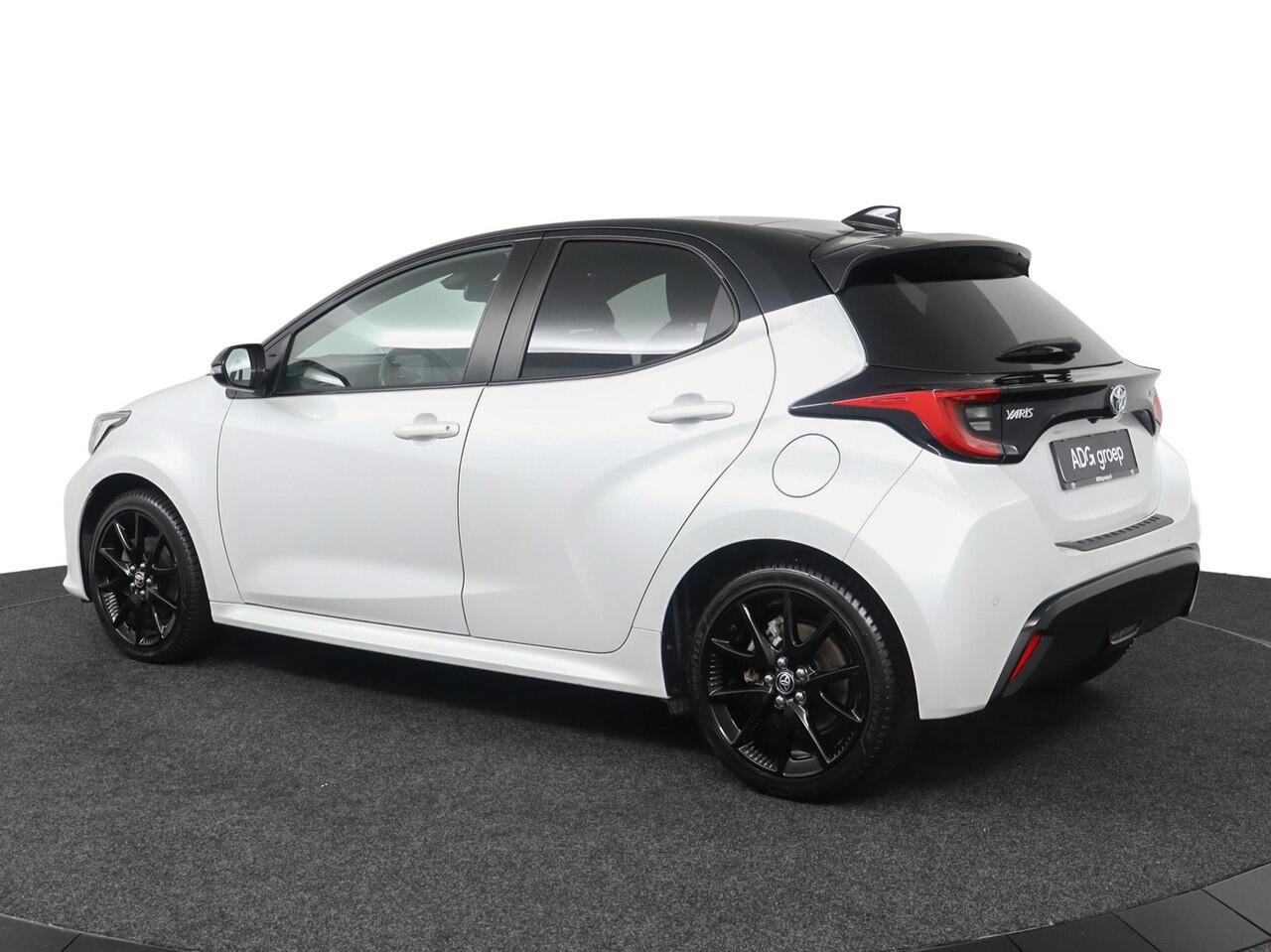 Toyota YARIS 1.5 Hybrid Executive | Limited | Head-up Display | Panoramadak| Bi-tone |