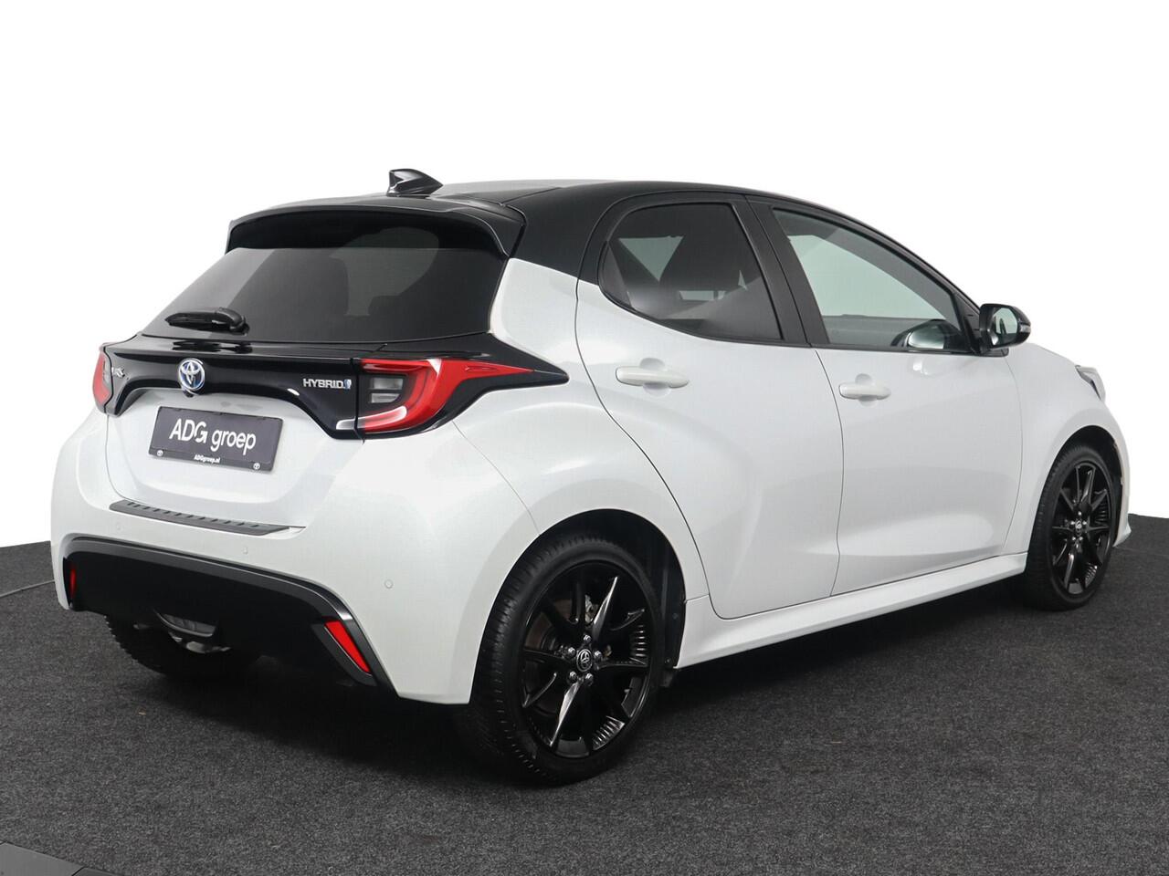 Toyota YARIS 1.5 Hybrid Executive | Limited | Head-up Display | Panoramadak| Bi-tone |