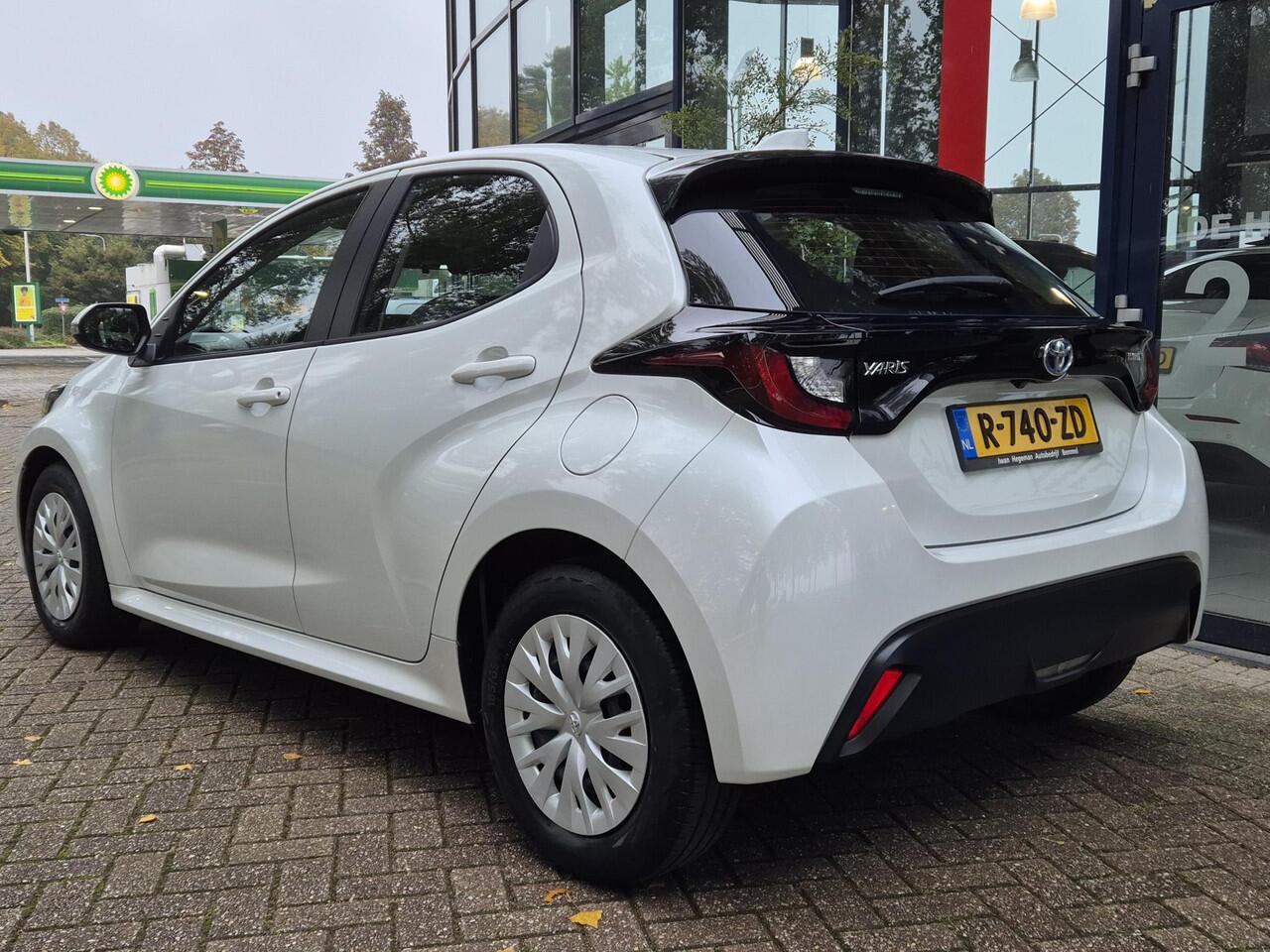 Toyota YARIS 1.5 Hybrid AUTOMAAT | Navigatie via Smartphone | Apple Carplay | Climate Control | Cruise Control | Parkeercamera