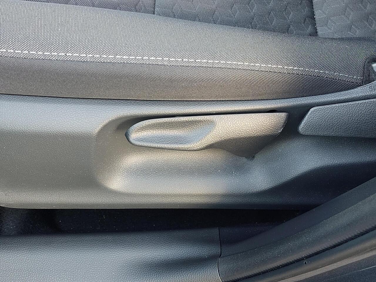 Toyota YARIS 1.5 VVT-i Active APP. NAVI | NL-auto | rijklaarprijs !!