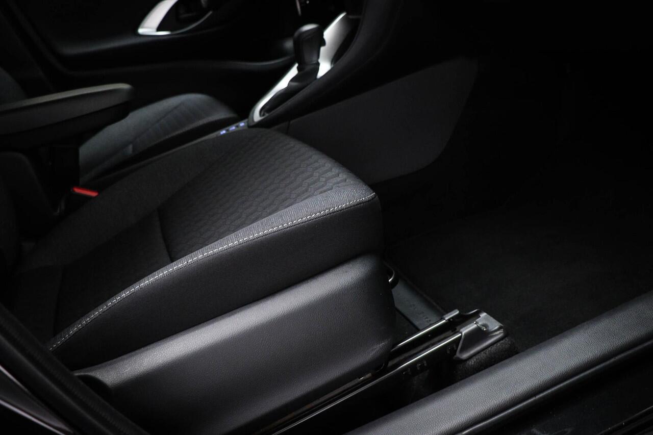 Toyota YARIS 1.5 Hybrid Dynamic | LED | DAB | APPLE | CAMERA