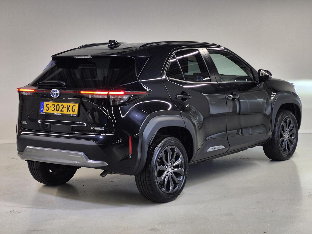 Toyota YARIS Cross 1.5 Hybrid Explore | PDC V+A | Stoelverwarming | Full-LED | Keyless | Carplay draadloos |