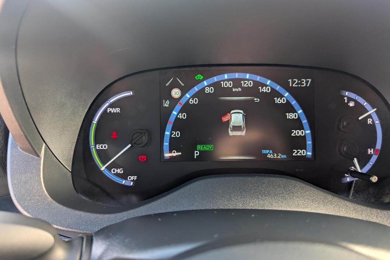 Toyota YARIS Cross 1.5 Hybrid Adventure Trekhaak, stoel- & stuurverwarming, dodehoek detectie, keyless, navigatie Apple CarPlay/Android Auto