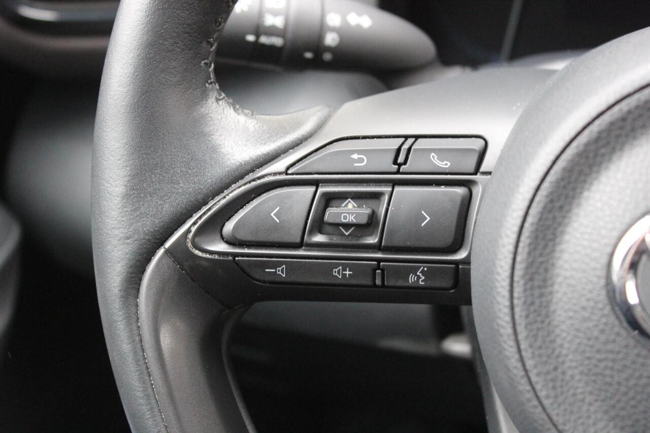 Toyota YARIS Cross 1.5 Hybrid Executive Navi/Carplay, Bliss, Elek achterklep, JBL, Enz