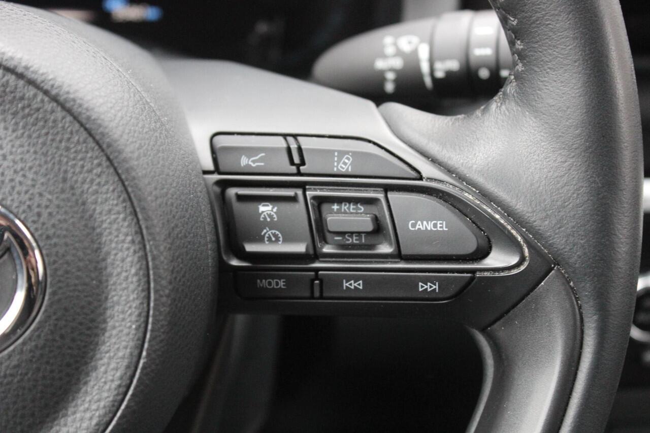 Toyota YARIS Cross 1.5 Hybrid Executive Navi/Carplay, Bliss, Elek achterklep, JBL, Enz