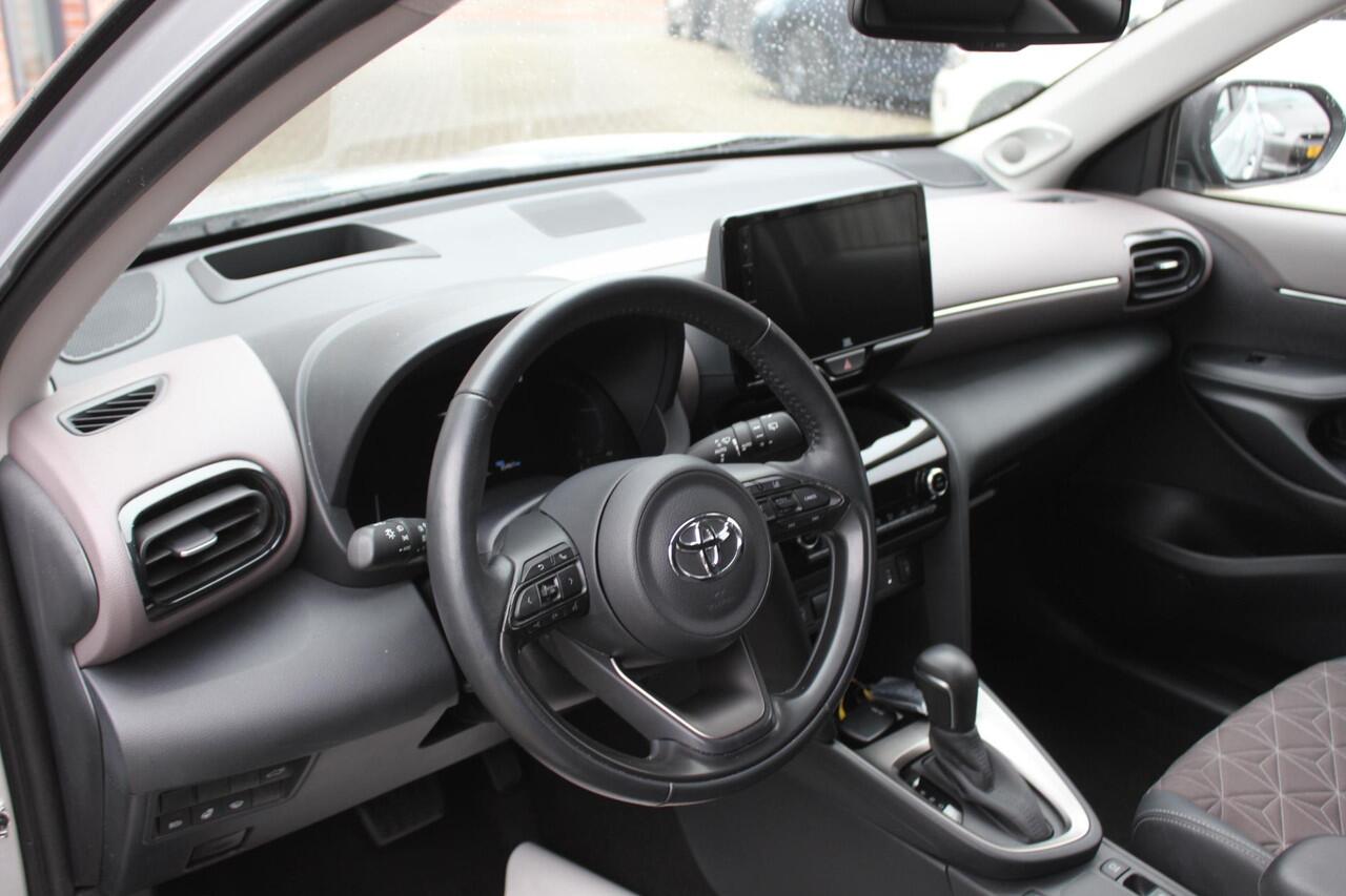 Toyota YARIS Cross 1.5 Hybrid Executive Navi/Carplay, Bliss, Elek achterklep, JBL, Enz