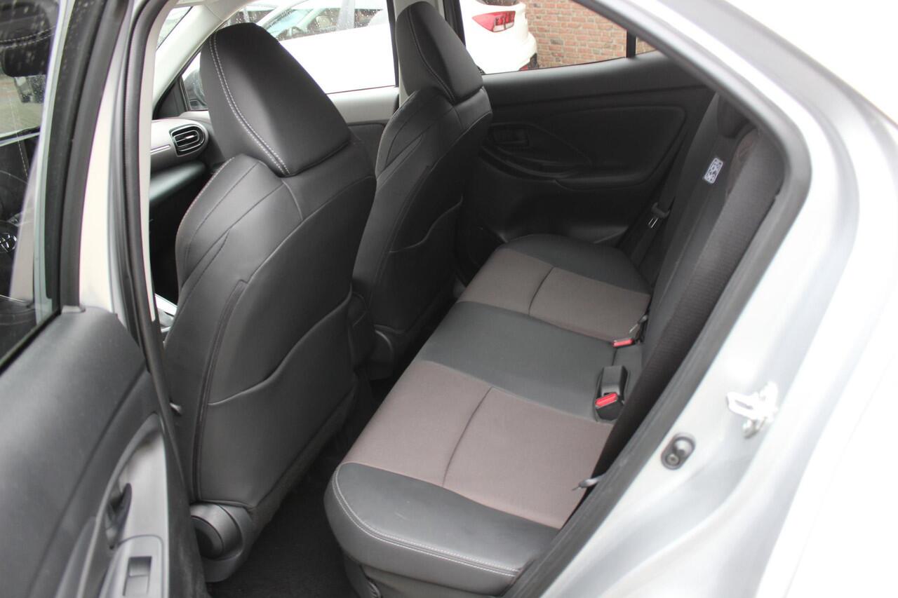 Toyota YARIS Cross 1.5 Hybrid Executive Navi/Carplay, Bliss, Elek achterklep, JBL, Enz