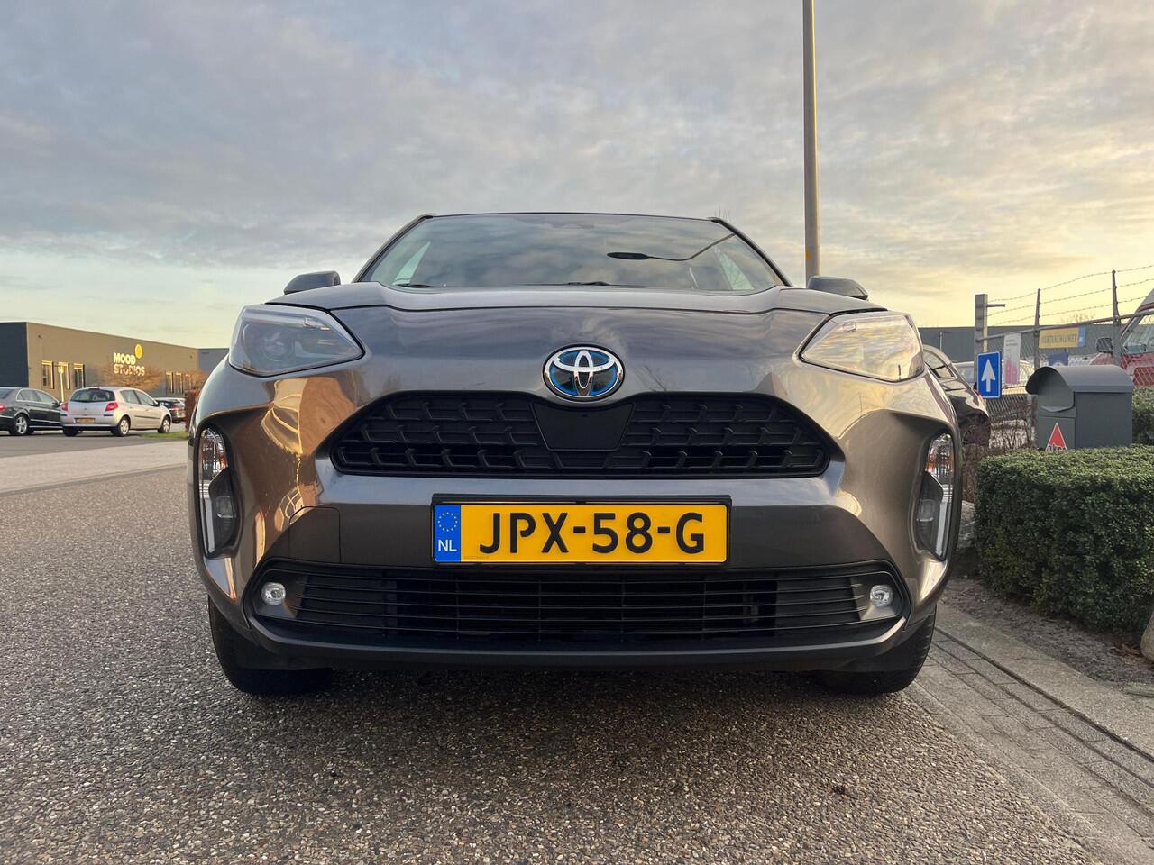Toyota YARIS Cross 1.5 Hybrid Comfort | Adaptive Cruise Control | Apple/Android Carplay | Achteruitrijcamera |