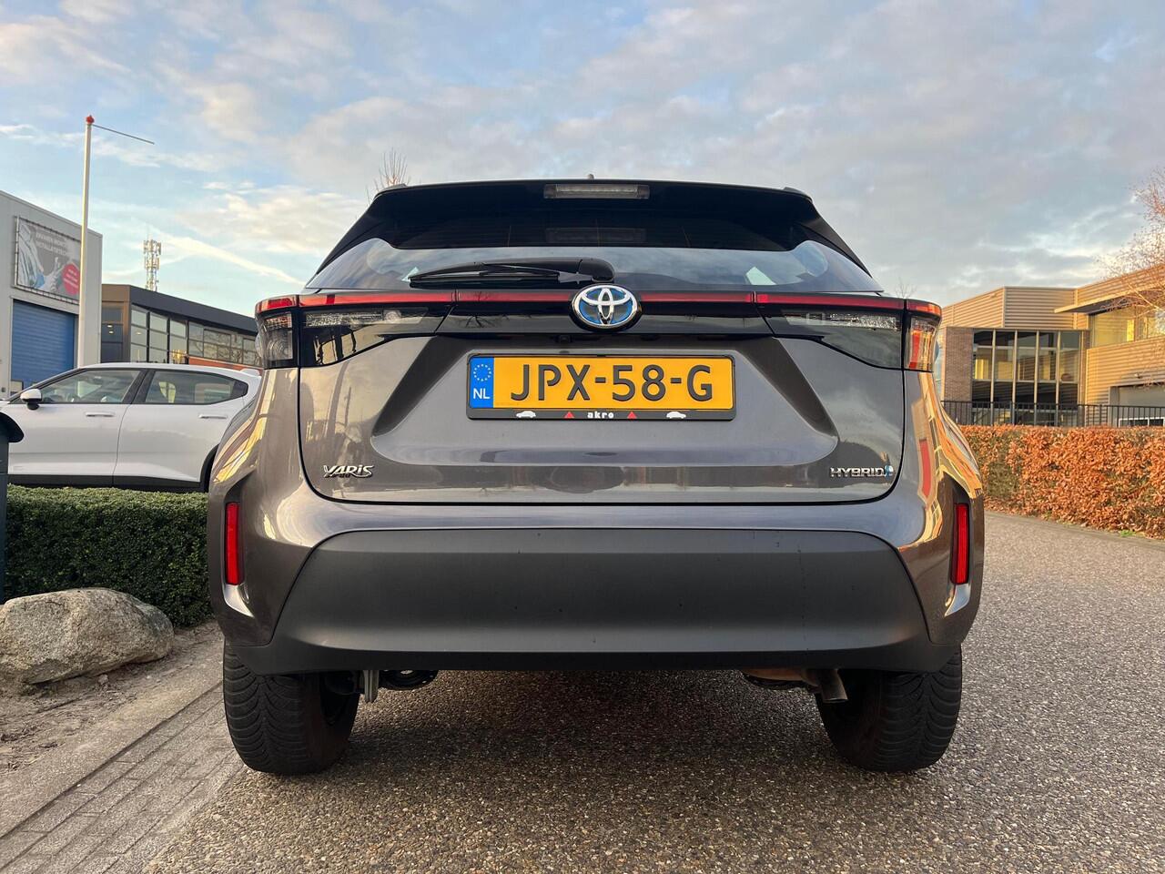 Toyota YARIS Cross 1.5 Hybrid Comfort | Adaptive Cruise Control | Apple/Android Carplay | Achteruitrijcamera |