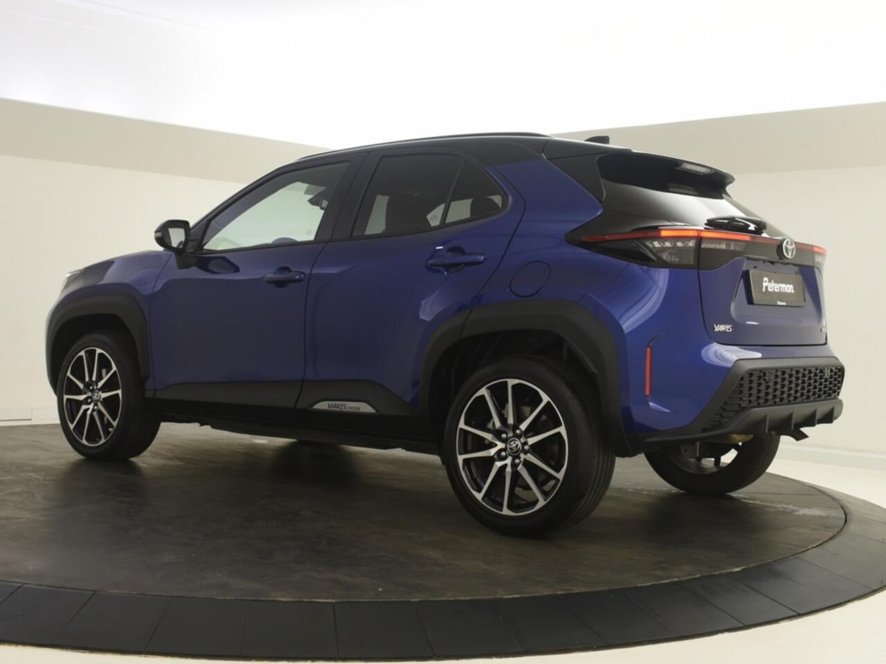 Toyota YARIS Cross 1.5 Hybrid GR Sport | Stoelverwarming | BLIS | Parkeersensoren V