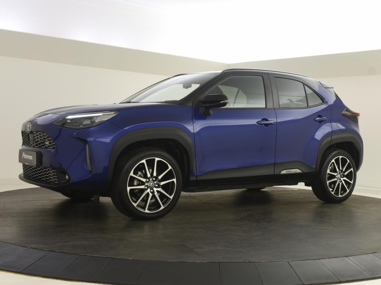 Toyota YARIS Cross 1.5 Hybrid GR Sport | Stoelverwarming | BLIS | Parkeersensoren V