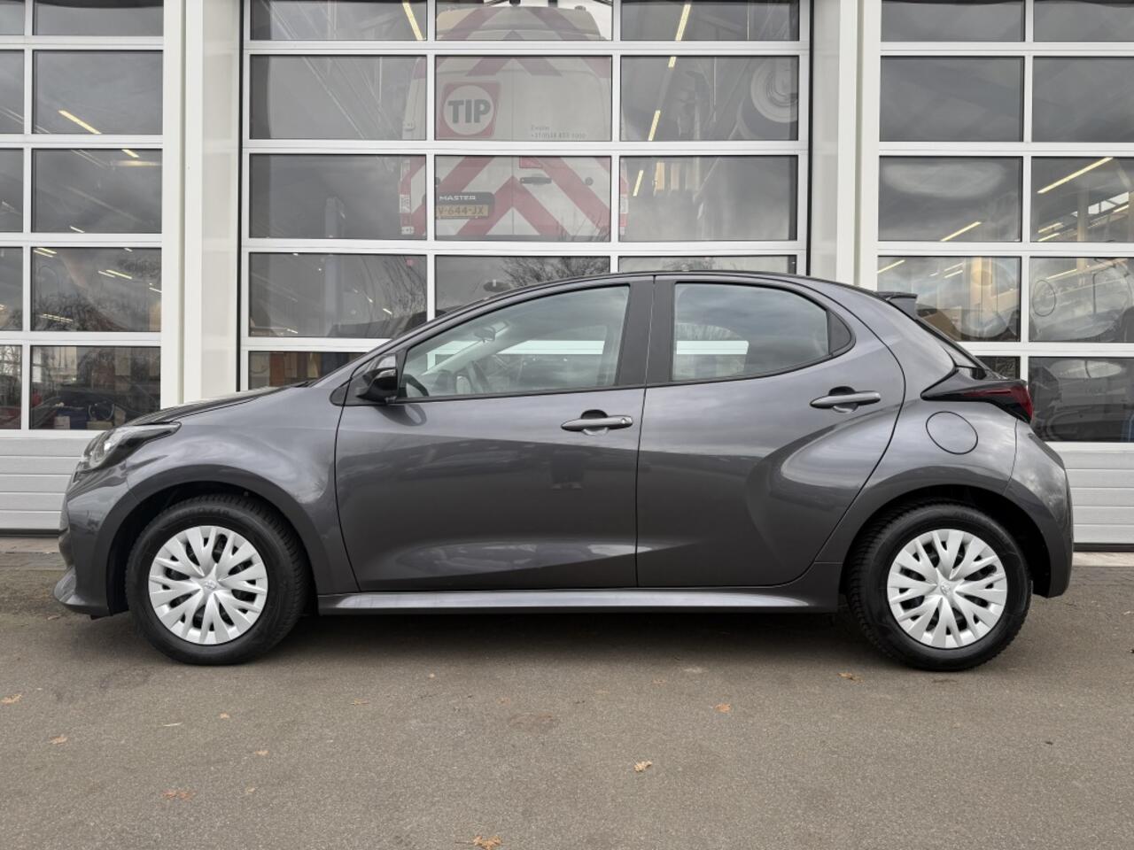 Toyota YARIS 1.5 Hyb. Active