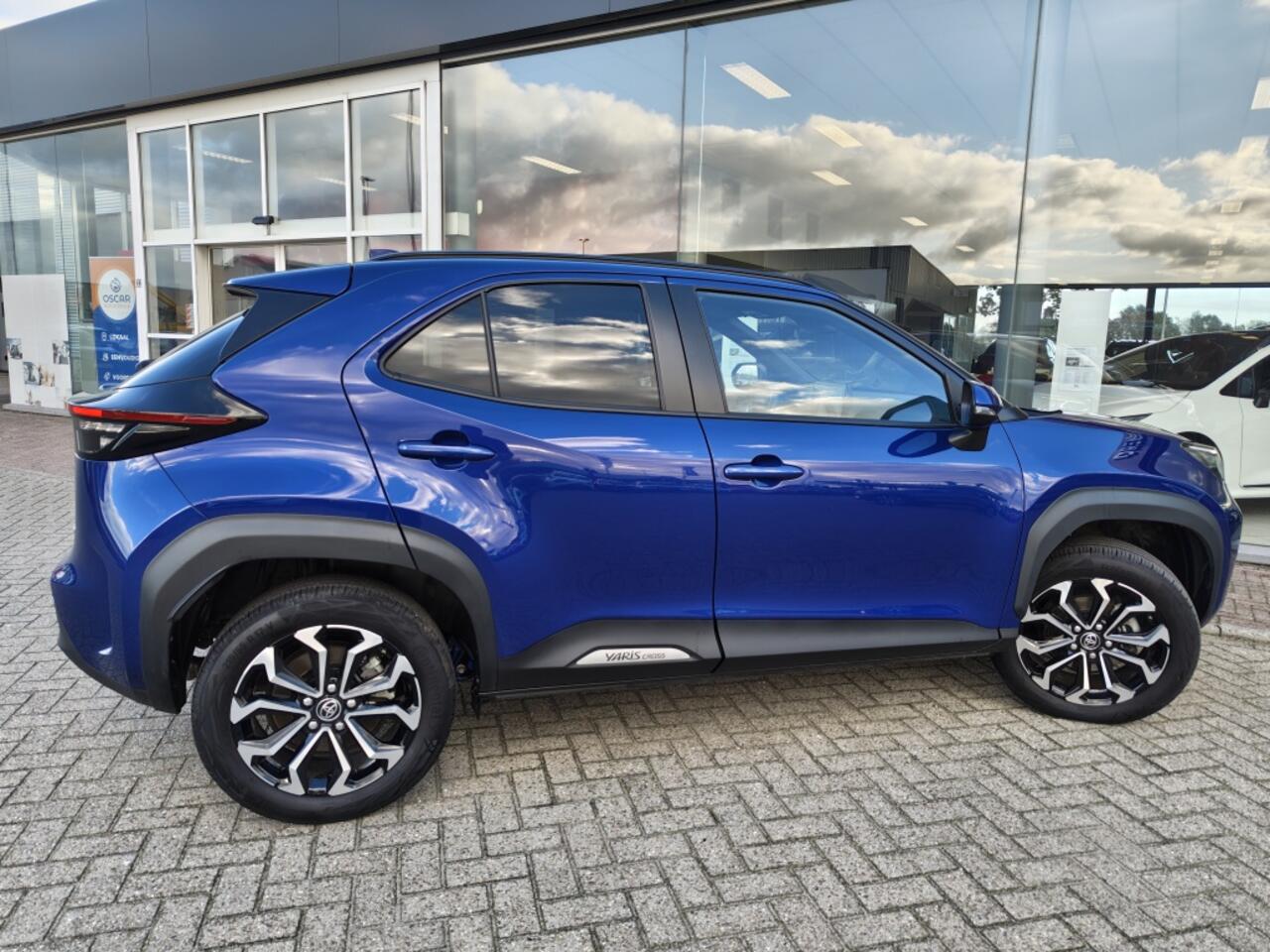 Toyota YARIS Cross 1.5 Hybrid 115 Dynamic | Trekhaak | Sensoren v/a | Navi | Androi