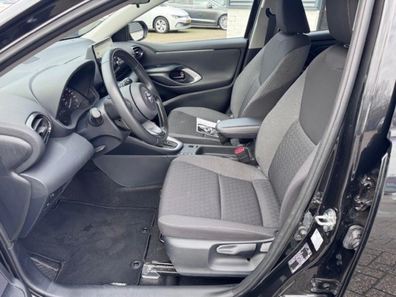 Toyota YARIS 1.5 Hyb. Active Navigatie, Automaat. Camera