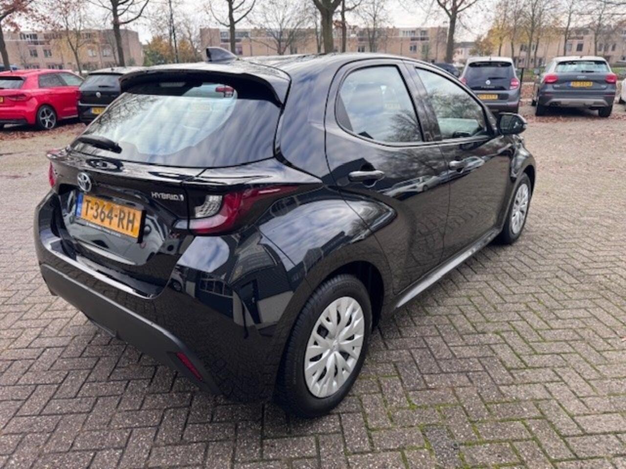 Toyota YARIS 1.5 Hyb. Active Navigatie, Automaat. Camera