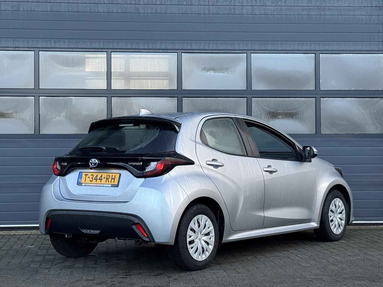 Toyota YARIS 1.5 HYBRID ACTIVE I AUTOMAAT I APPLE CARPLAY I P-CAMERA I ADAPT. CRUISE CONTROL