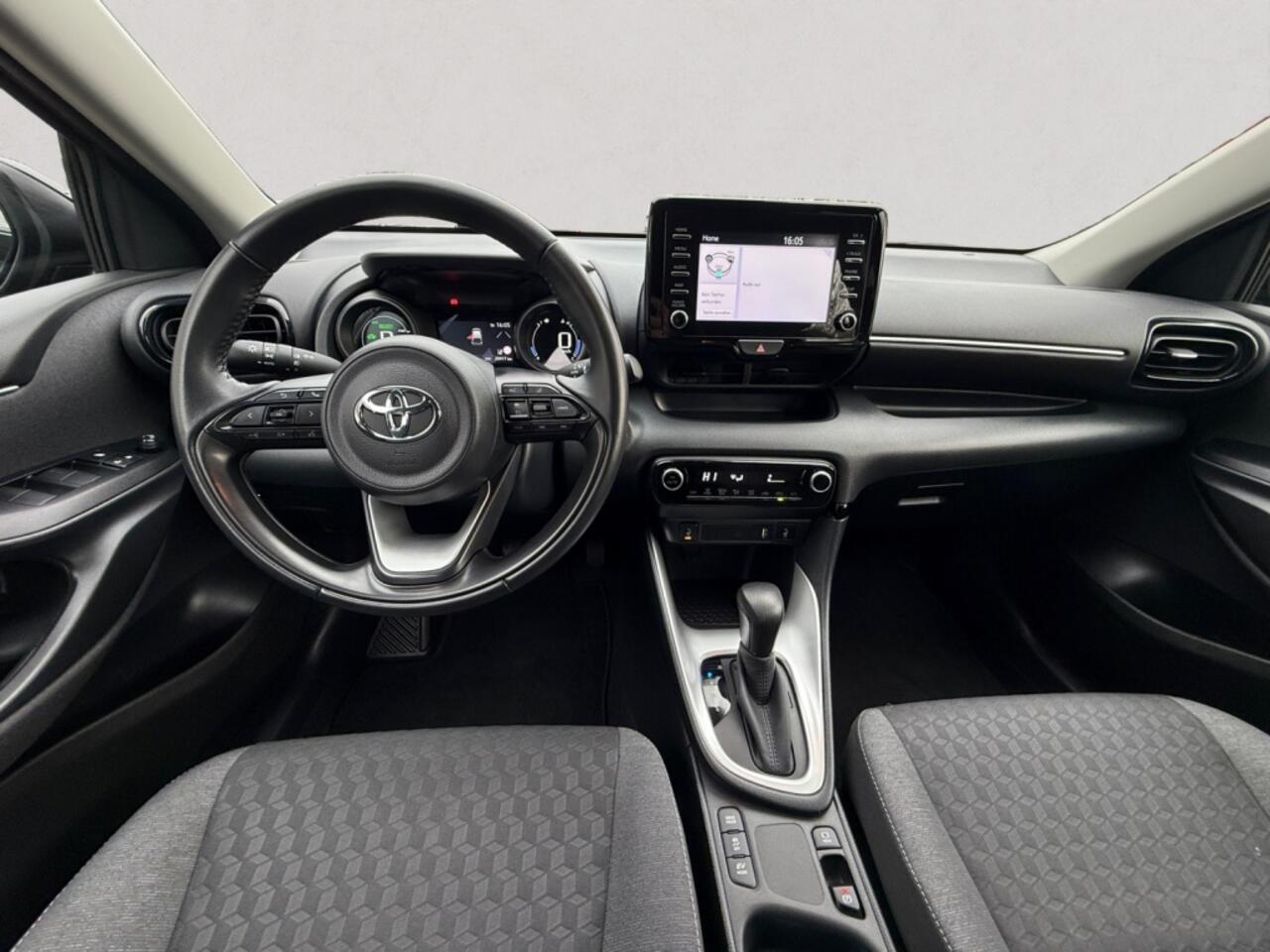 Toyota YARIS 1.5 Hybrid Business