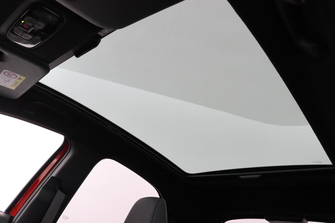 Toyota YARIS 1.5 Hybrid Executive | Panoramadak | JBL Audio | Trekhaak | Parkeersensoren Rondom | Grootscherm Navigatie | Origineel NL |