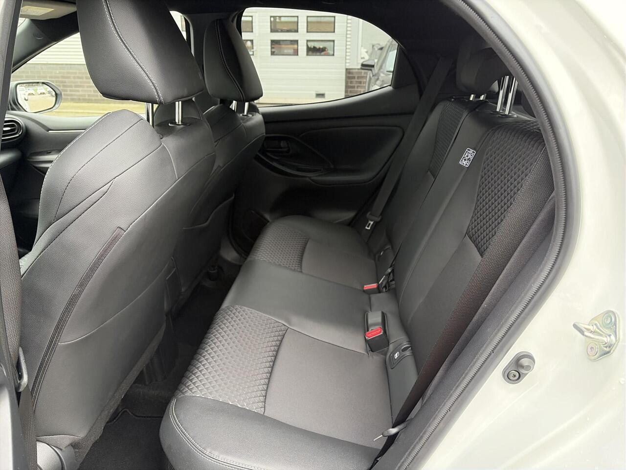 Toyota YARIS 1.5 Hybrid Executive