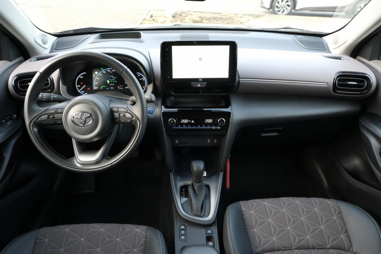 Toyota YARIS Cross 1.5 Hybrid Executive Automaat | Intelligente parkeersensoren voo