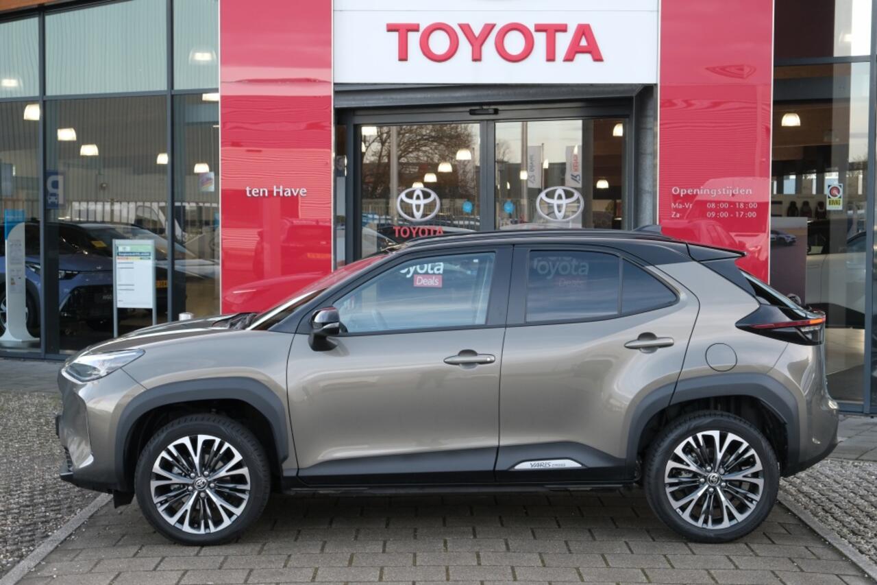 Toyota YARIS Cross 1.5 Hybrid Executive Automaat | Intelligente parkeersensoren voo