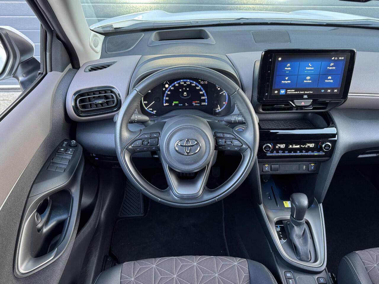 Toyota YARIS CROSS 1.5 HYBRID EXECUTIVE I AUTOMAAT I P-CAMERA I APPLE CARPLAY I CLIMATE CONTROL
