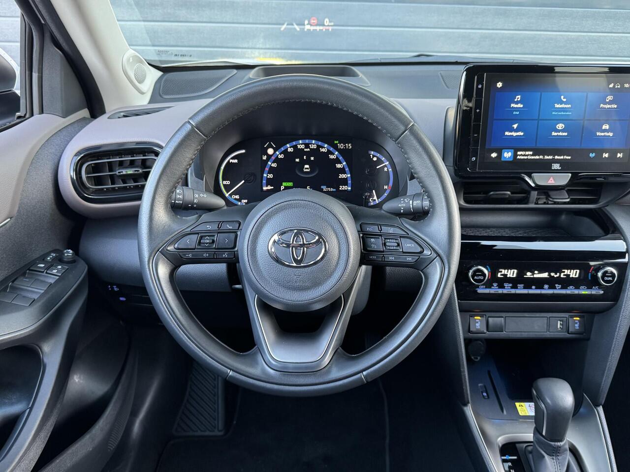 Toyota YARIS CROSS 1.5 HYBRID EXECUTIVE I AUTOMAAT I P-CAMERA I APPLE CARPLAY I CLIMATE CONTROL